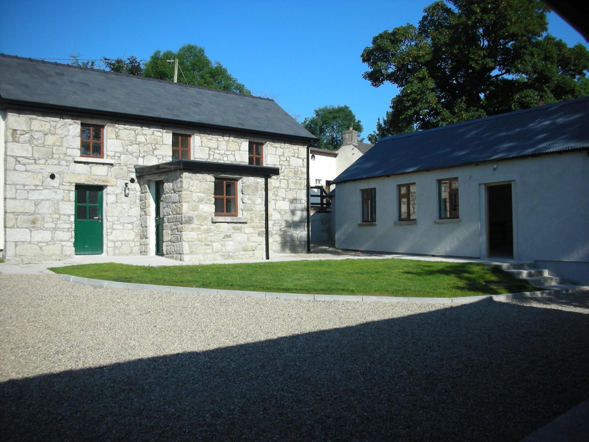 Green Adventure Ecohostel Clonmore 外观 照片